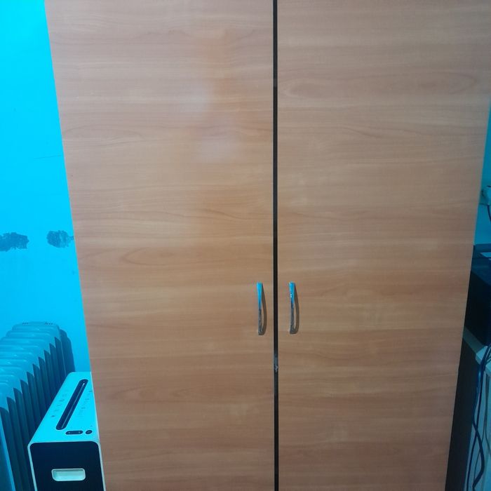 Срочно продаётся ШКАФ