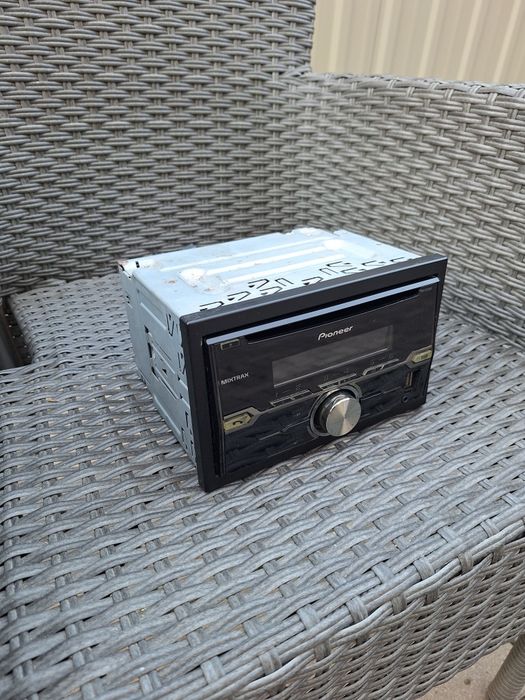 Vând radio casetofon jvc,pioneer, sony