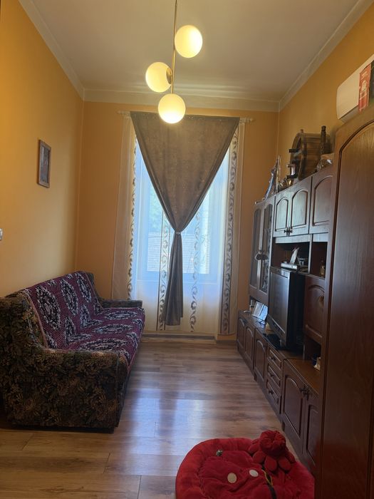 Vand apartament!!!