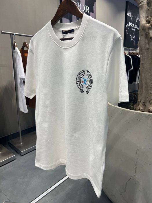 Tricou L V alb model 2026