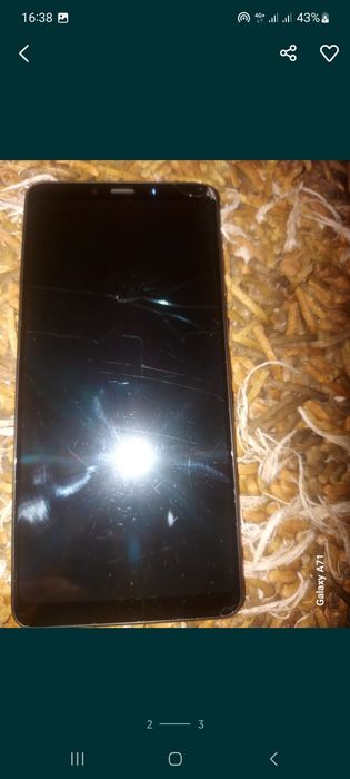 Самсунг А .9 паметь 128.