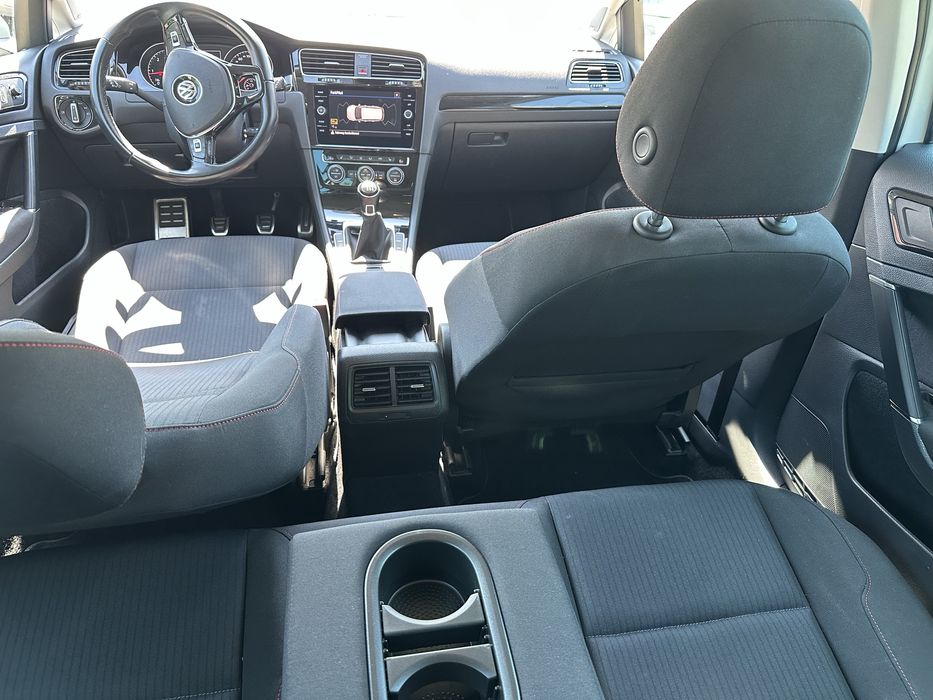 VW GOLF 7-FACELIFT an 2018/ 2.0Tdi-150cp/FULL LED/Navi Mare/Climă/ INTACT!
