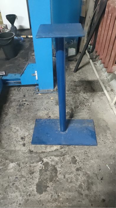 Подставка для инструмента