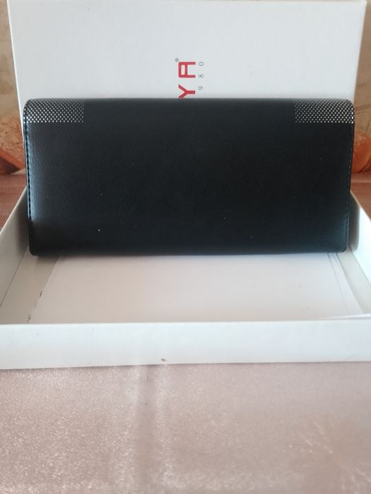 Продам новый кошелек