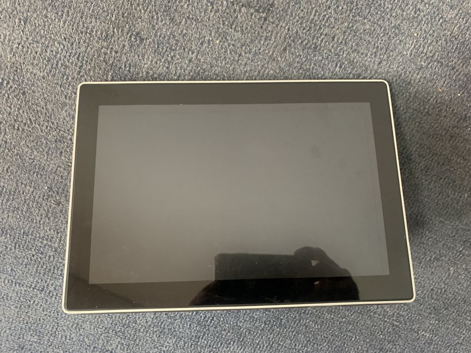 Crestron si policom tableta control