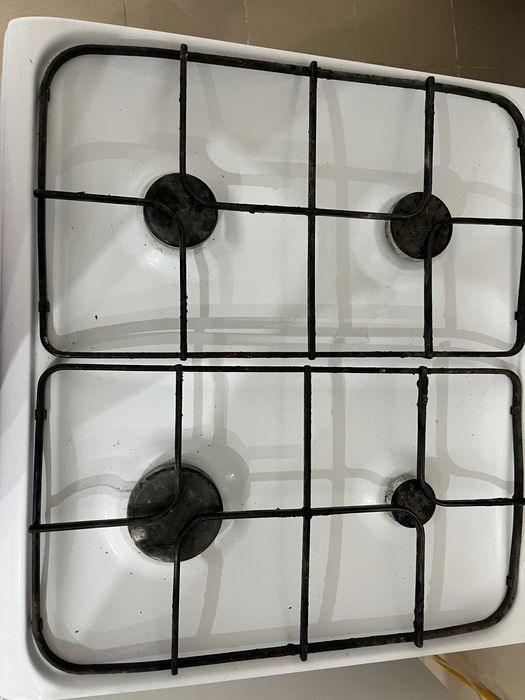 Продаю газ плиту GEFEST