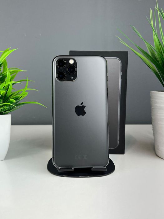 Apple Iphone 11 Pro Max, 64gb, 74%.