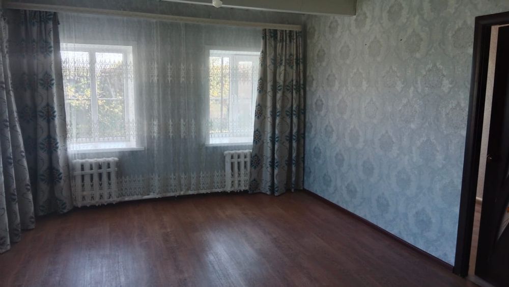 Продается дом на поселке Яик