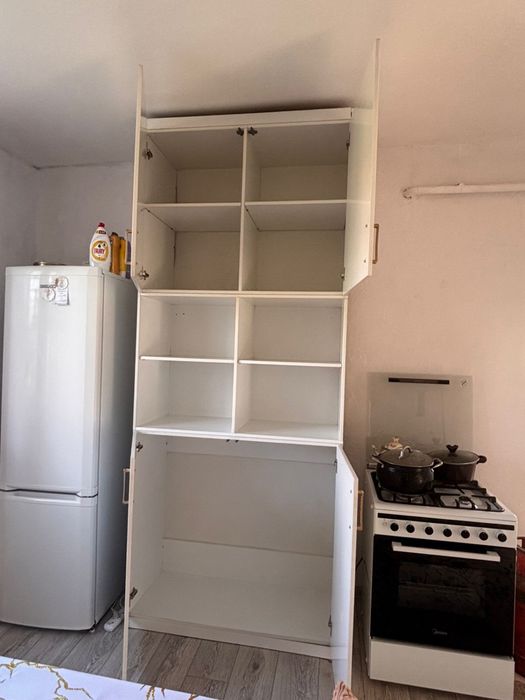 Продам шкаф в отличном состоянии, самовывоз!