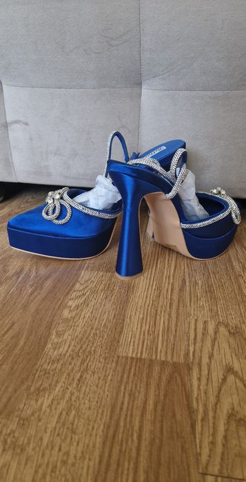 Pantofi eleganți