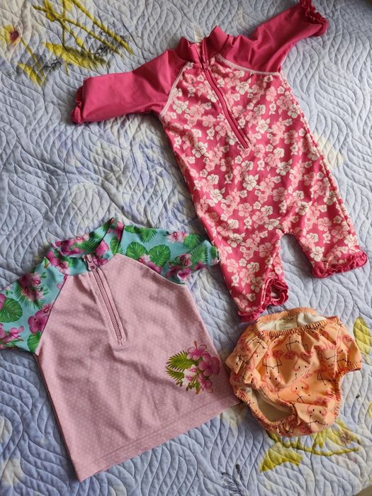 Costum baie UV bebe, 6-12 luni