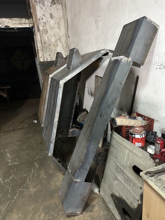 Крылья и бампера на К-700