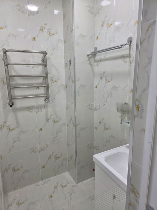 Uy sotiladi / Дом продаётся