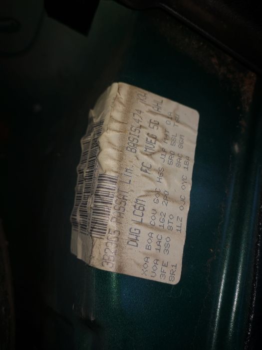 Пасат Б5 1.6 на части