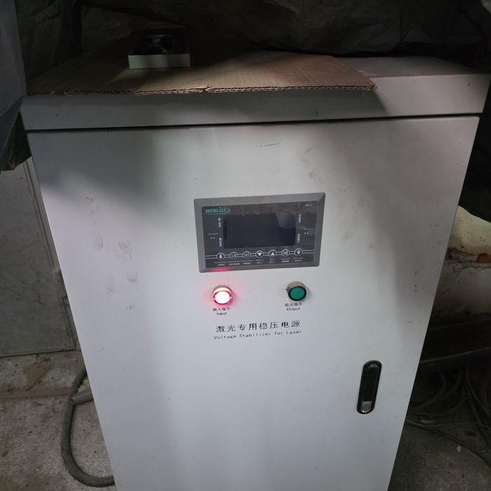 Продавам машина за лазерно рязане