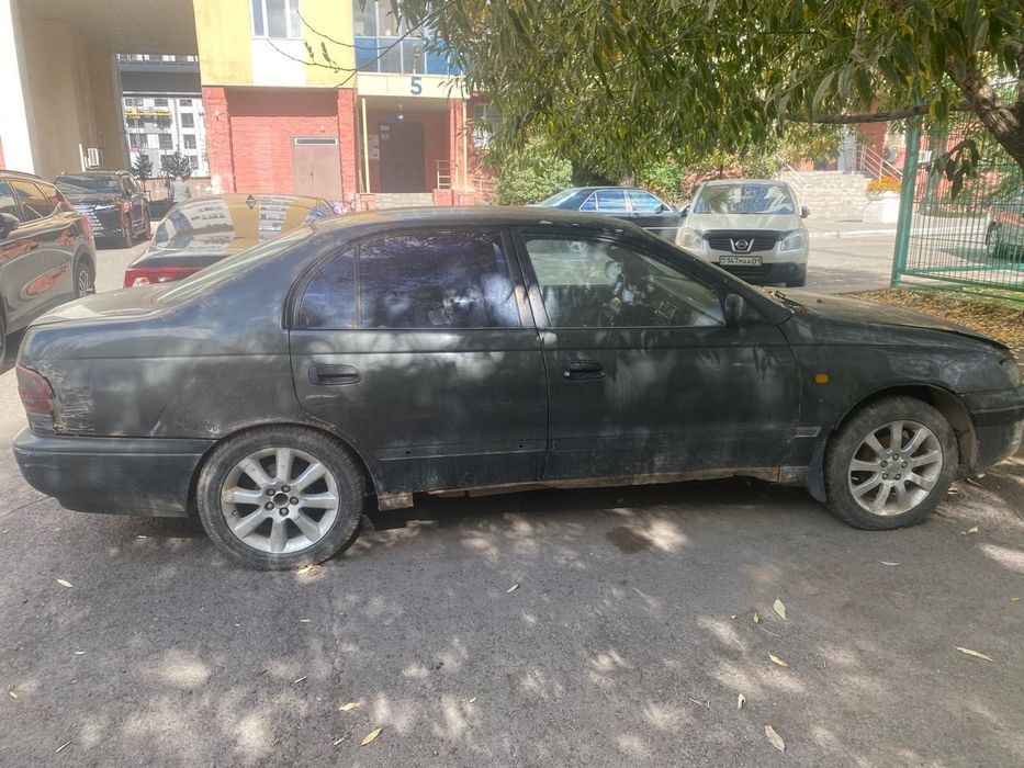 Тайота карина е сатылады срочно