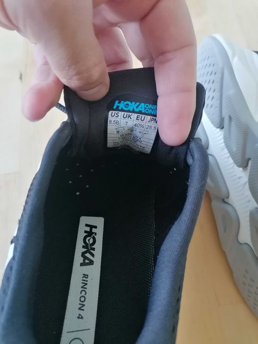 Adidași damă Hoka Rincon 4 Wide 1155133 negri mărimea 40 – pantofi alergare ultra ușori confort premium, ideali running/fitness – în cutie neoriginală