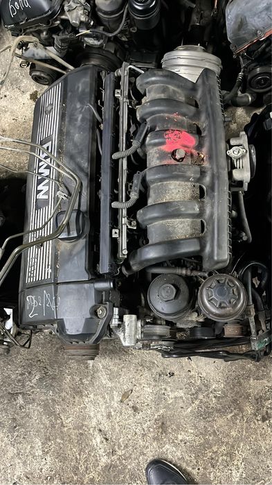 Двигатель BMW 5 e39 M52B20 2.0