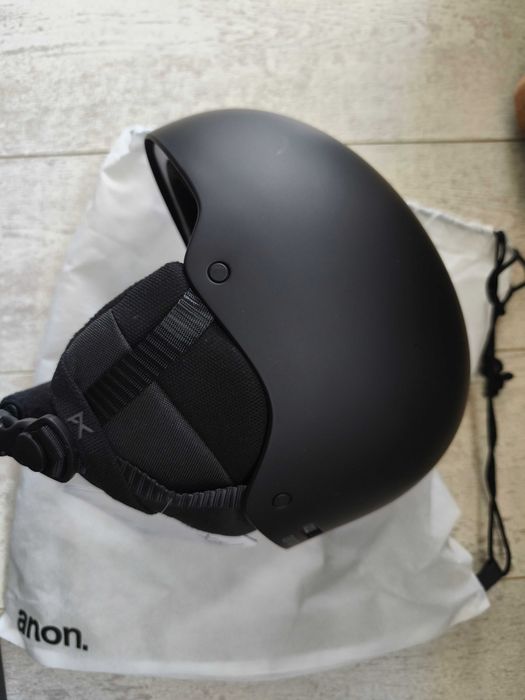 Каска за ски/сноуборд нова ANON!