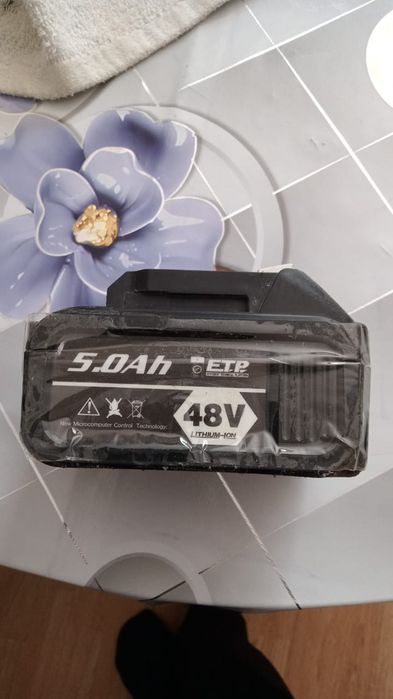 Продам болгарку BOSCH