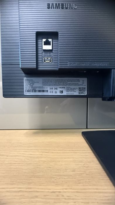 Телевизор Samsung UE24F6002FK за части