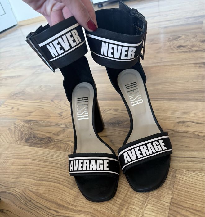 Сандали на ток Алесса, Alessa