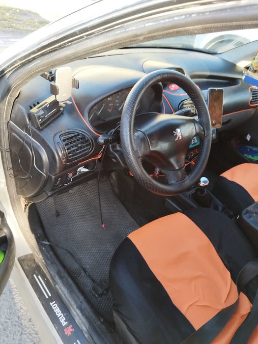 Продам машину на активном ходу