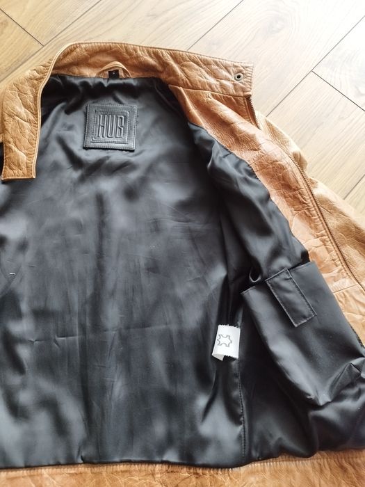 Vând geaca de piele dama, firma HUB