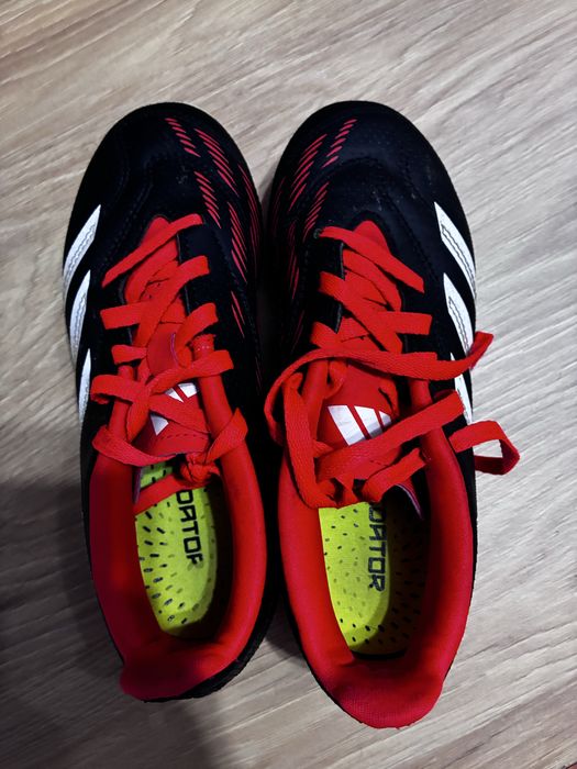 Ghete fotbal copii crampoane adidas predator 33