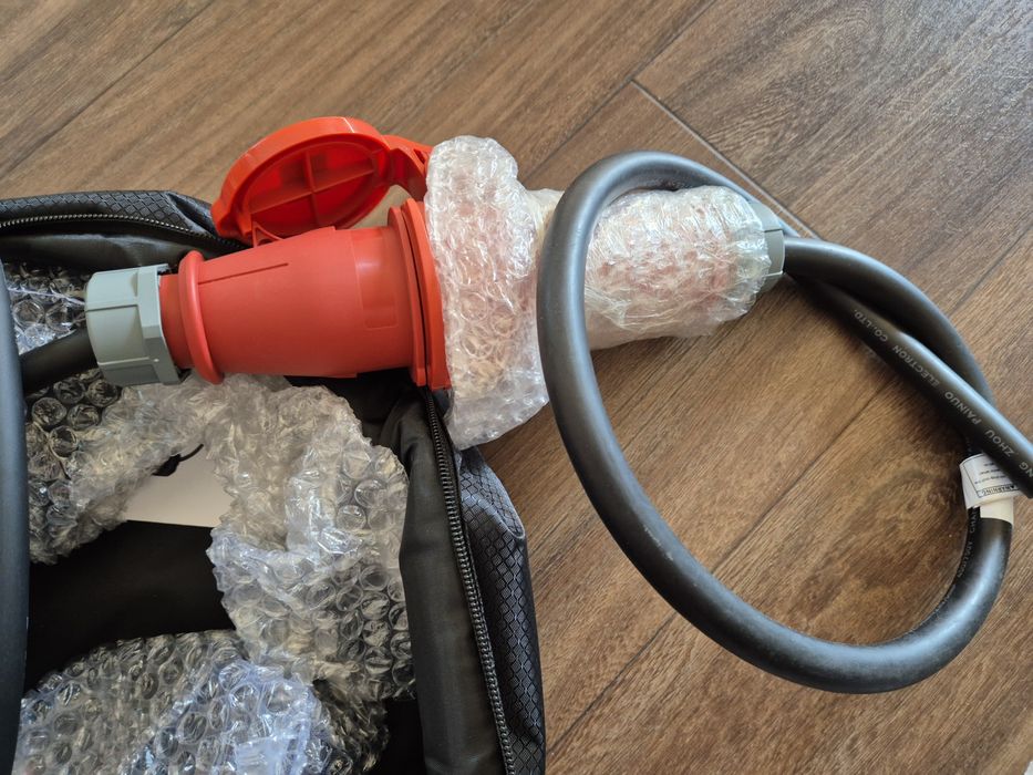 Преносима зарядна станция 11KW /16A трифазна