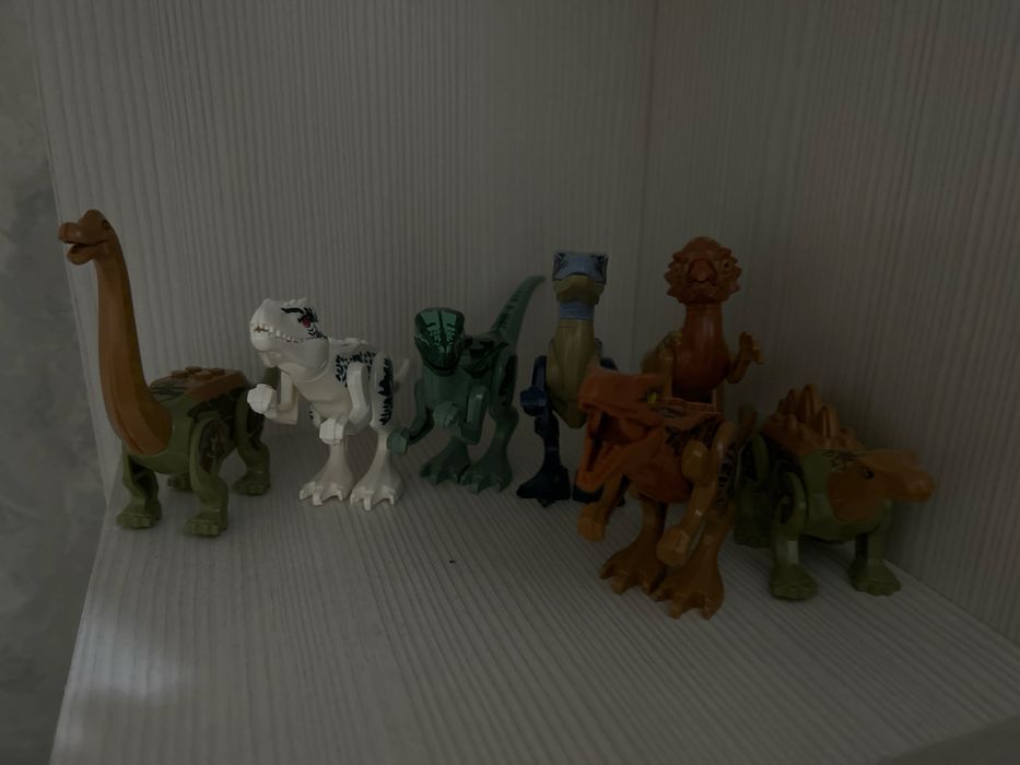 Продам лего динозавров