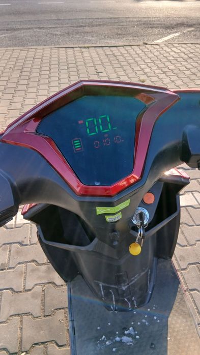 De vânzare scuter electric