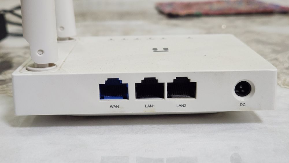 Wi-Fi роутер Netis W1