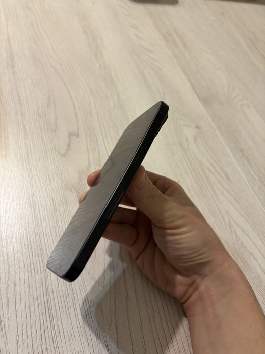 iPhone 15 128Gb черный
