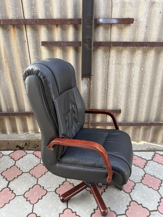 Офисные кресло от 10 тысяч