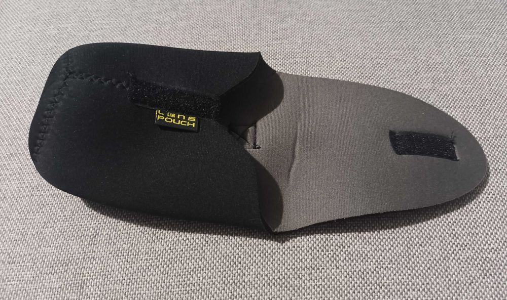 Неопренов калъф за обектив Walimex Pro Neo 200 размер 14 х 9см.