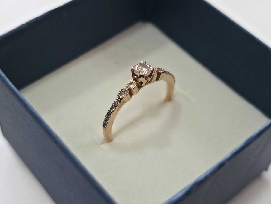 Дамски златен пръстен 14К 585 / 1,50 гр.