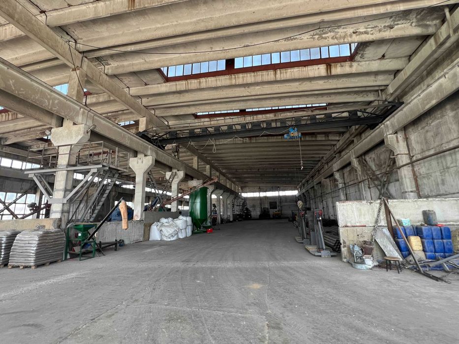 Продава се Промишлена сграда в Ихтиман - 24000 кв.м за 1 €/кв.м - Снимка #7