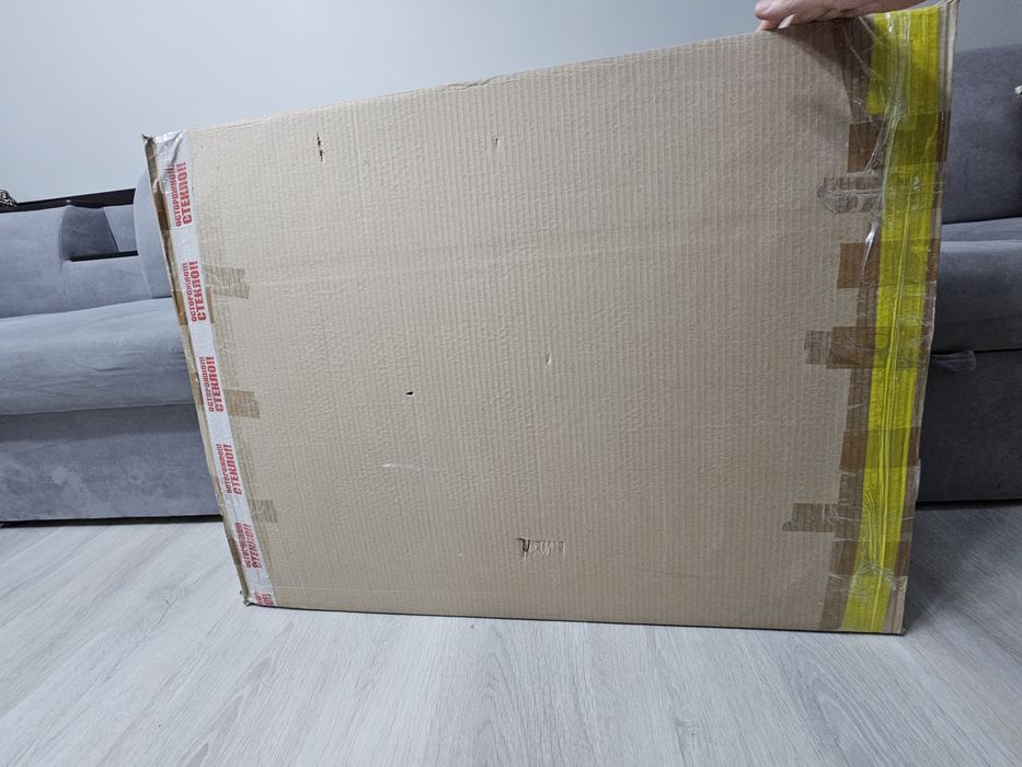 Зеркало настенное новое