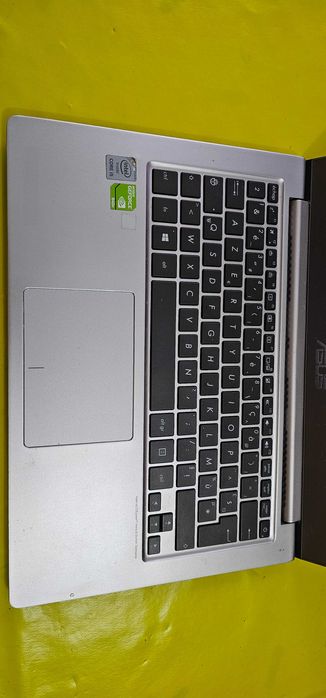 Laptop ASUS ZenBook UX303L I5