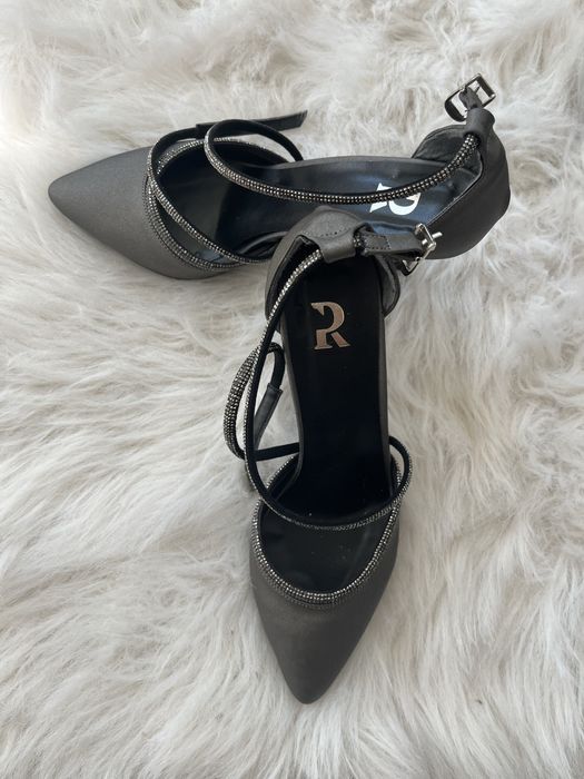 Официални токчета