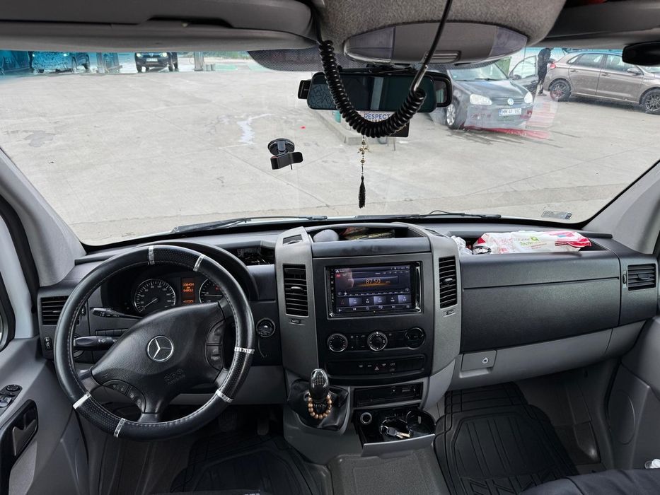 Mercedes-Benz Sprinter 2012