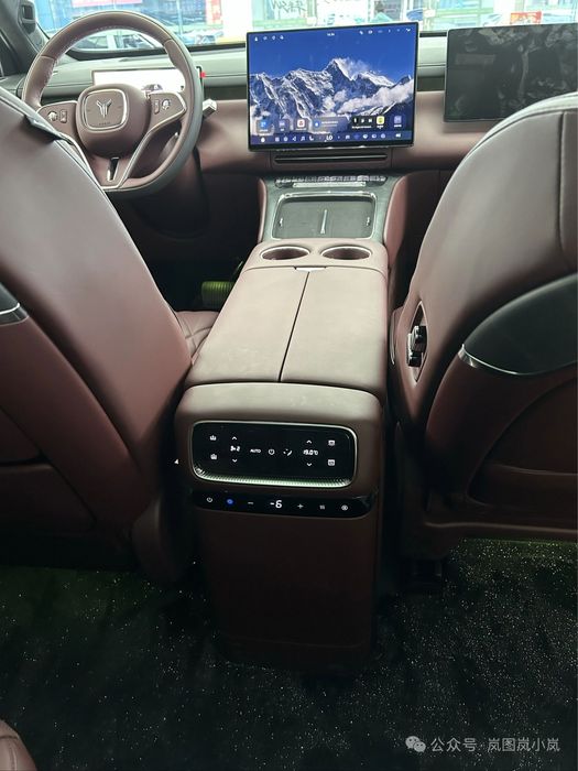 Voyah Taishan лучшая замена для Lixiang