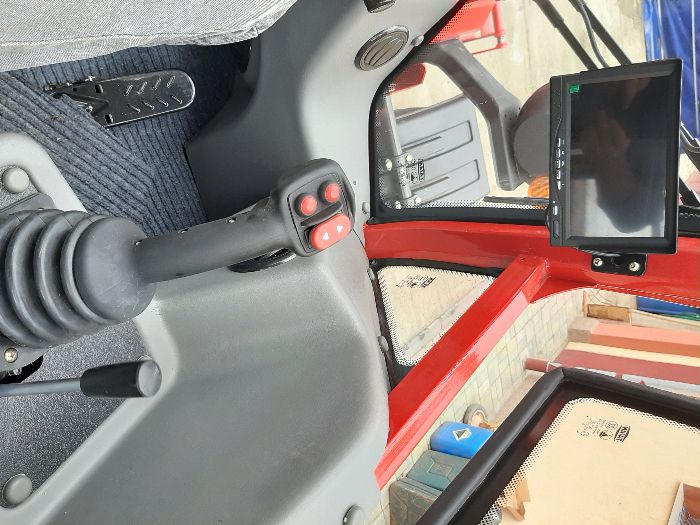 Incarcator telescopic articulat Nou, 2,5t sarcina