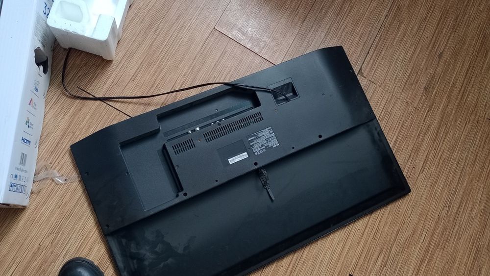 Телевизор Haier 32' K6500SA,на запчасти