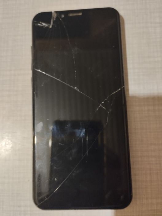 Продается pixel phone m1 работает но иногда глючит