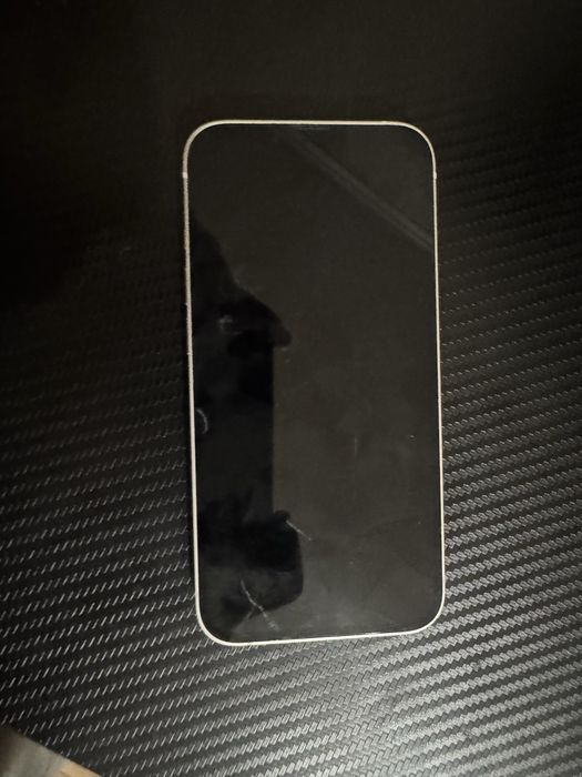 Продам iphone 13