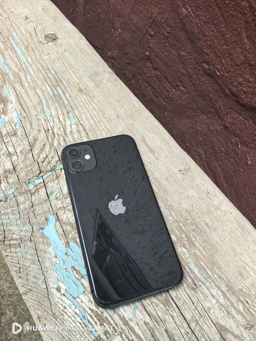 IPhone 11 128гб в норм состоянии