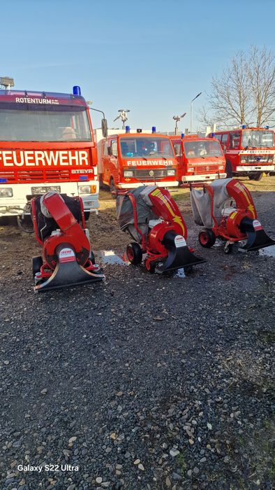 Maturatoare stradala Euro 5 Rampa stropit  Scarab Karcher stropitoare  3 perii .sul perii mijloc