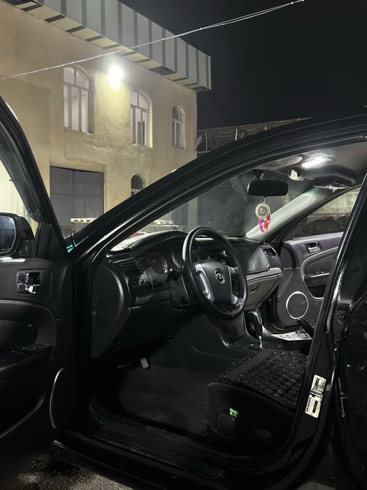 Chevrolet Epica qora